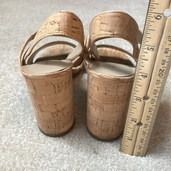 🥦 Ann Taylor Lorna cork healed sandals