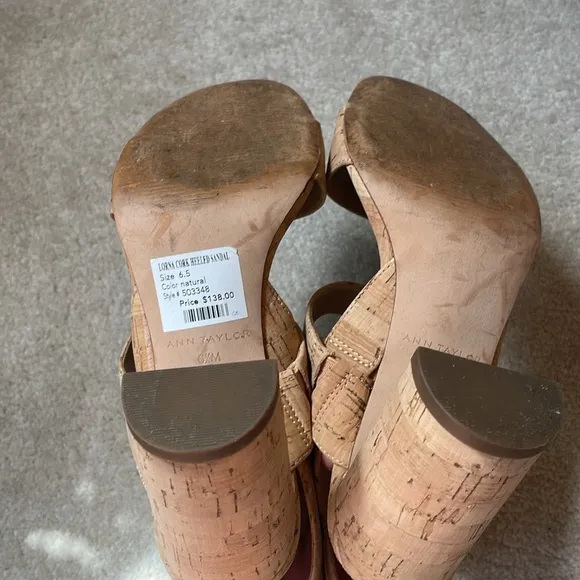 🥦 Ann Taylor Lorna cork healed sandals
