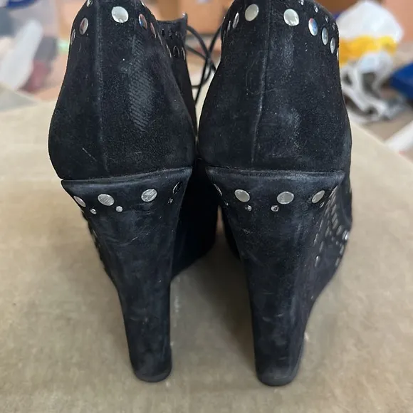 👠 Jimmy Choo Black Studded Lace-Up Shoe With Wedged Heel. Size 42