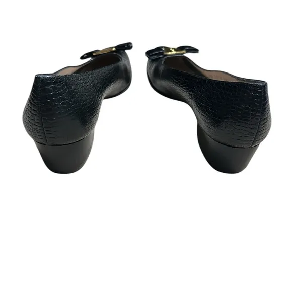 109. 👠Salvatore Ferragamo Vara women’s shoes 8 1/2 AAAA black