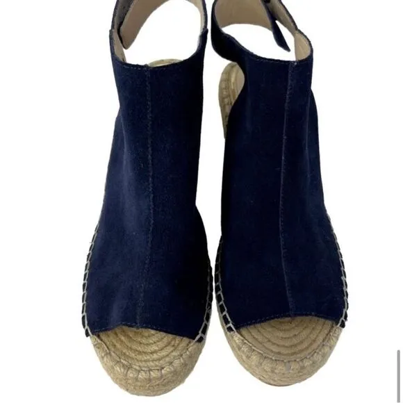 #328 KENNETH COLE Navy Suede Wedge Sandals