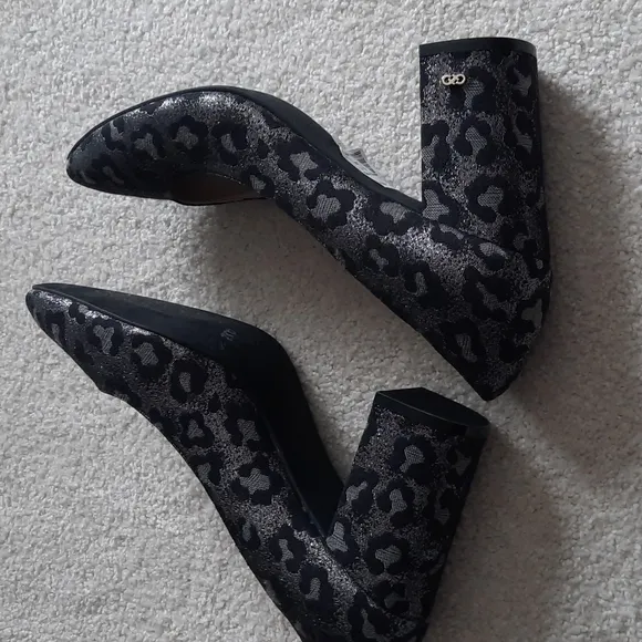 35. NWOT Cole Hann block heels leopard print