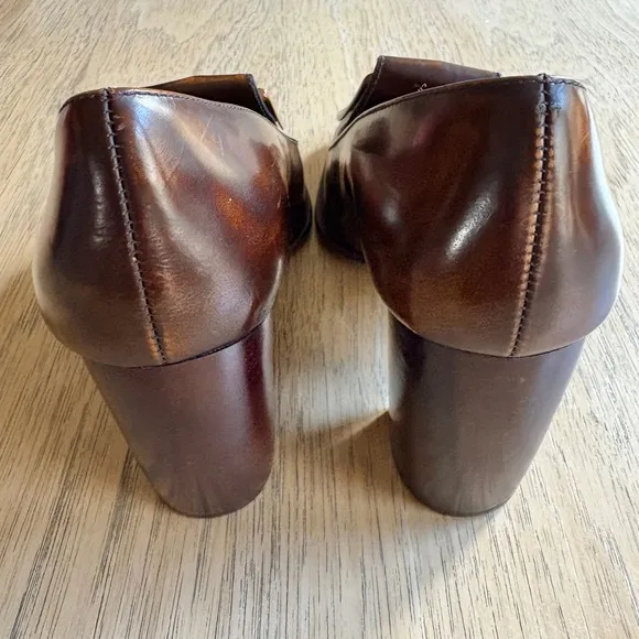 $389*RUNWAY*TORY BURCH Burnished Leather Buckle Loafers Pumps Brown Heels 7M