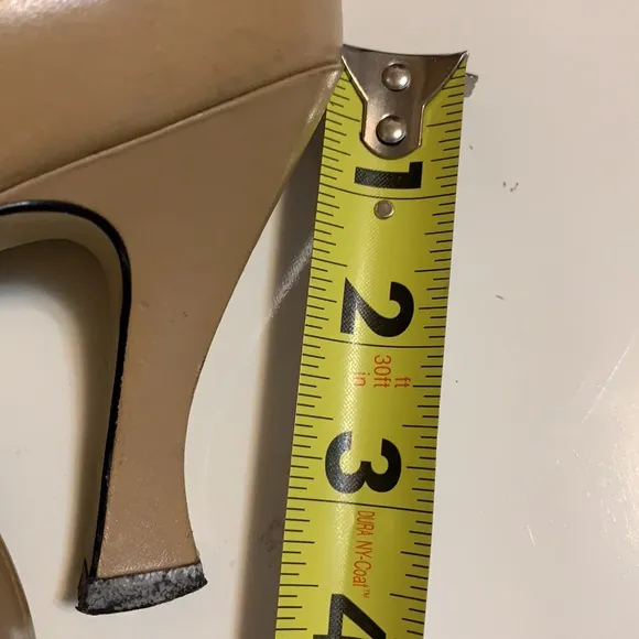 9 &amp; Co. SZ 5.5 M, HIGH HEELS, TAN MADE IN BRAZIL