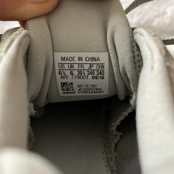 adidas YEEZY 500 - salt