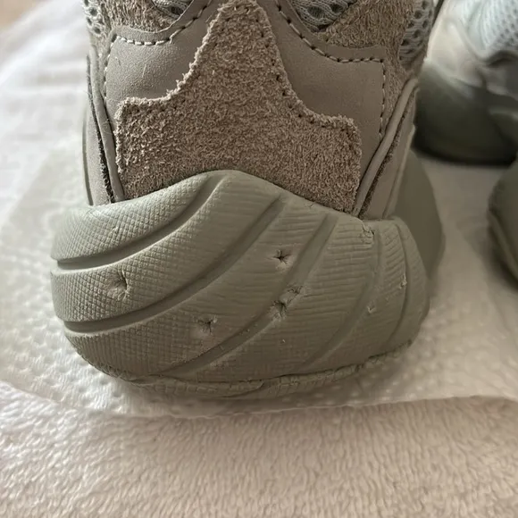 adidas YEEZY 500 - salt
