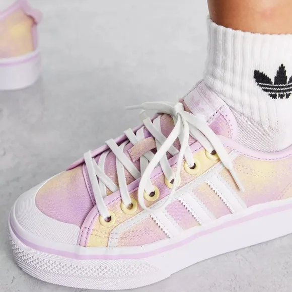 Adidas’s Brand New Originals Nizza Platform Sneakers Laced Size 8.5