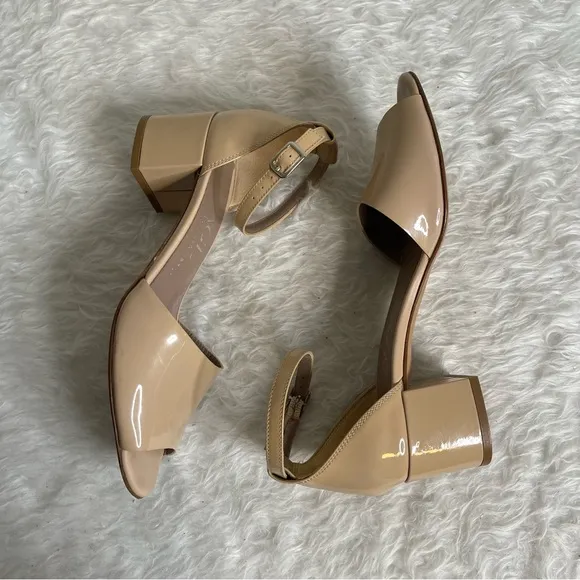AGL (Attilio Giusti Leombruni) Patent Leather Sandals Neutrals size 39.5