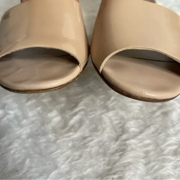 AGL (Attilio Giusti Leombruni) Patent Leather Sandals Neutrals size 39.5