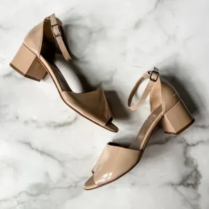 AGL • Single Band Patent Sandal • 40