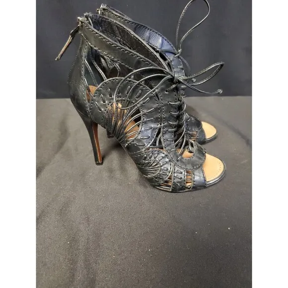 Alaia Paris Designer Laser Cut Stiletto Heel Black Sandals Bootie Sz 36/ US Sz 6