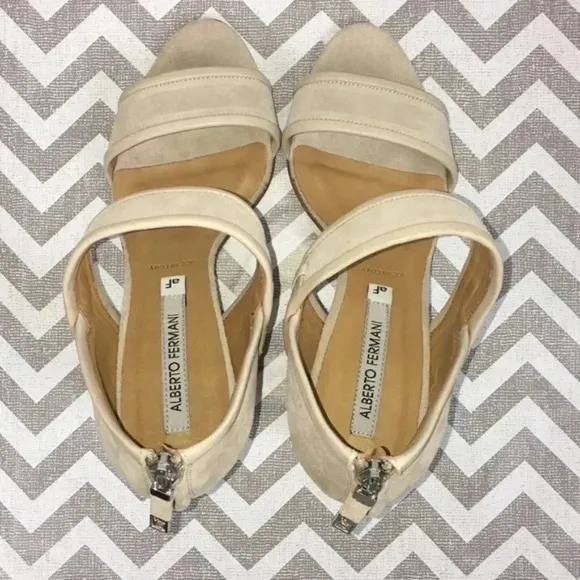 Alberto Fermani Torrone Ivory Cream Block Heel Size 7.5