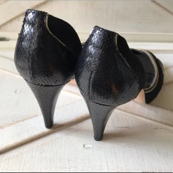 ALEJANDRO INGELMO Rita Heels In Black Suede with Gold accents (size 7.5)