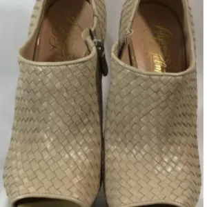 Alejandro Ingelmo shoes size 8.5