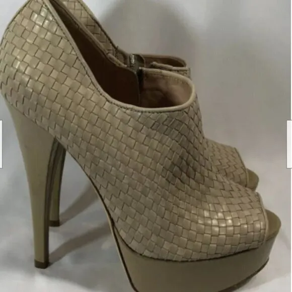 Alejandro Ingelmo shoes size 8.5