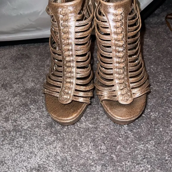 Alexander McQUEEN Bronze Strappy Heels size 10 Preloved