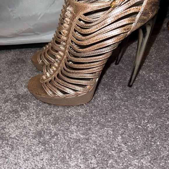 Alexander McQUEEN Bronze Strappy Heels size 10 Preloved