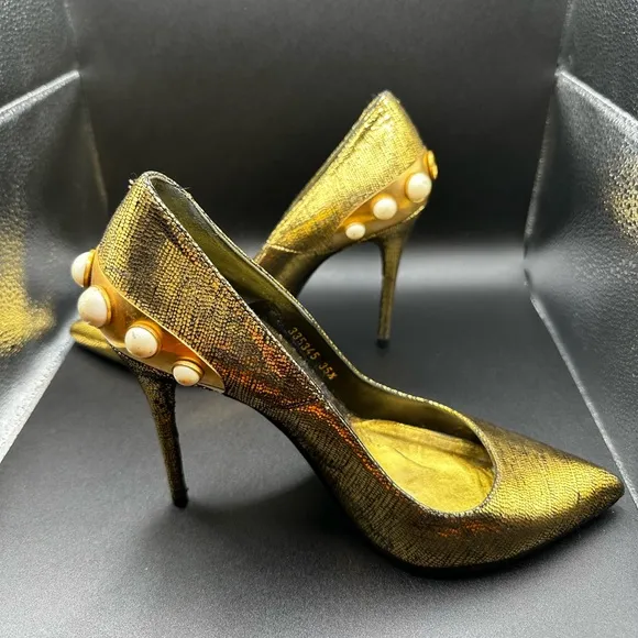Alexander McQueen Gold Women's Heels