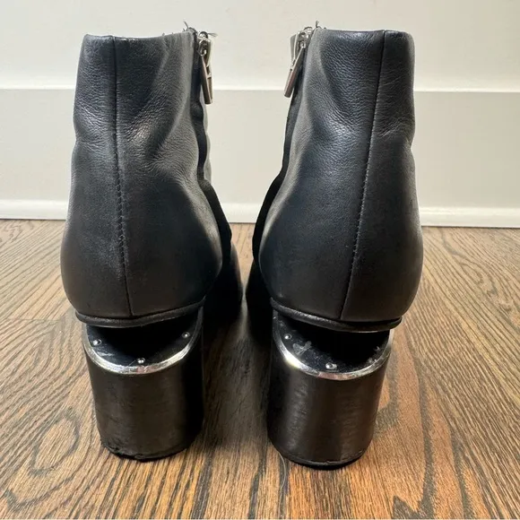 Alexander Wang Gabi Black Leather Ankle Boots size 38/8