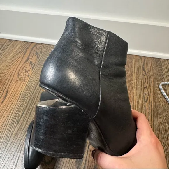 Alexander Wang Gabi Black Leather Ankle Boots size 38/8