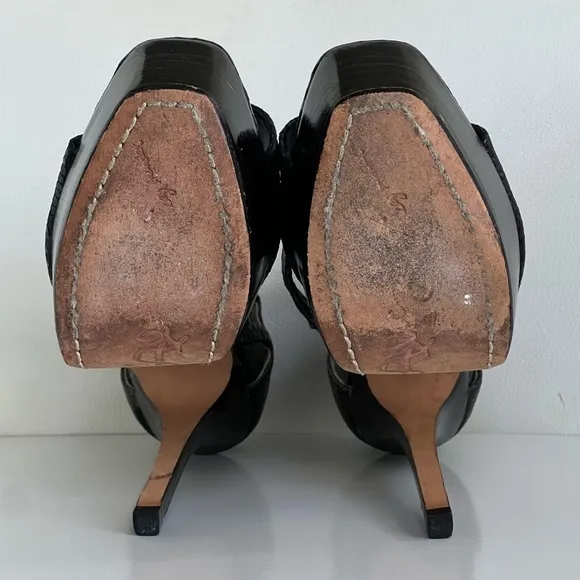 Alice   Olivia Black Snake Print Strappy High Heel Platform Sandals Size 36.5
