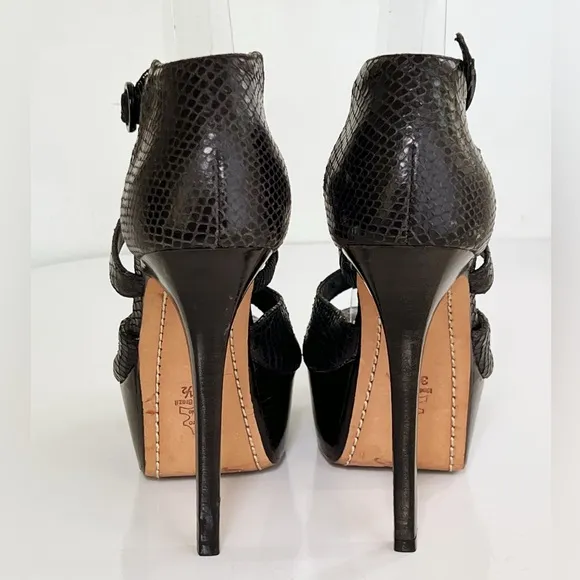 Alice   Olivia Black Snake Print Strappy High Heel Platform Sandals Size 36.5