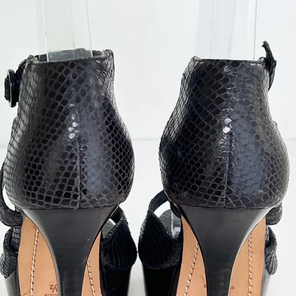 Alice   Olivia Black Snake Print Strappy High Heel Platform Sandals Size 36.5
