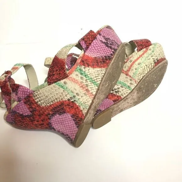 Alice   Olivia EU Sz 36.5 Wedge Sandals