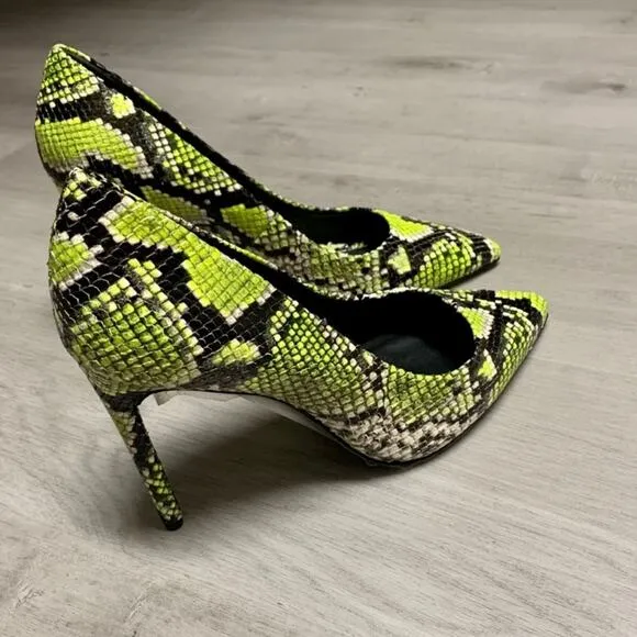 Alice   Olivia Snake Skin Heels- 7,8,8.5,9
