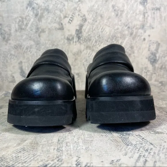American Eagle Bandstand 90s slip in platform shoes