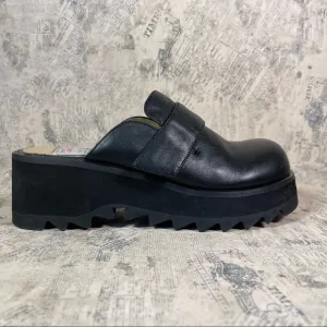 American Eagle Bandstand 90s slip in platform shoes