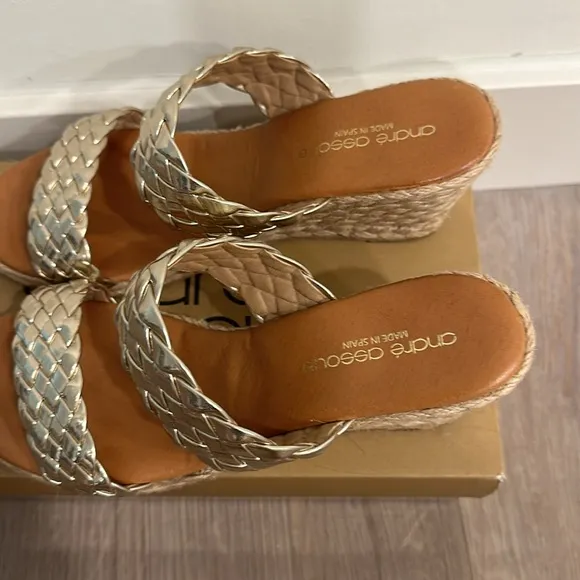 Andre Assous Aria wedge sandals