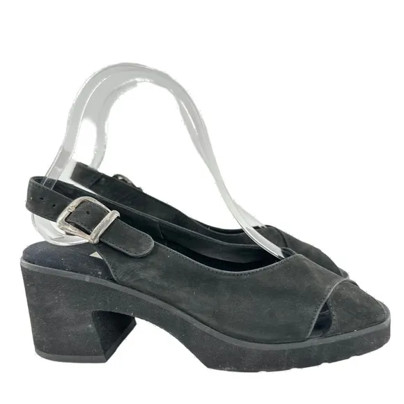 Andre assous featherweights sandals 7.5 black nubuck leather vintage 80s 90s