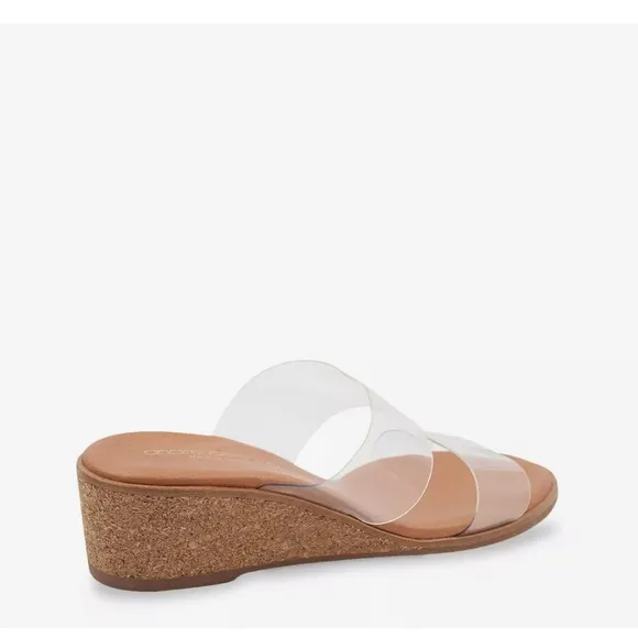 andre assous gwenn wedge sandals in size 38.