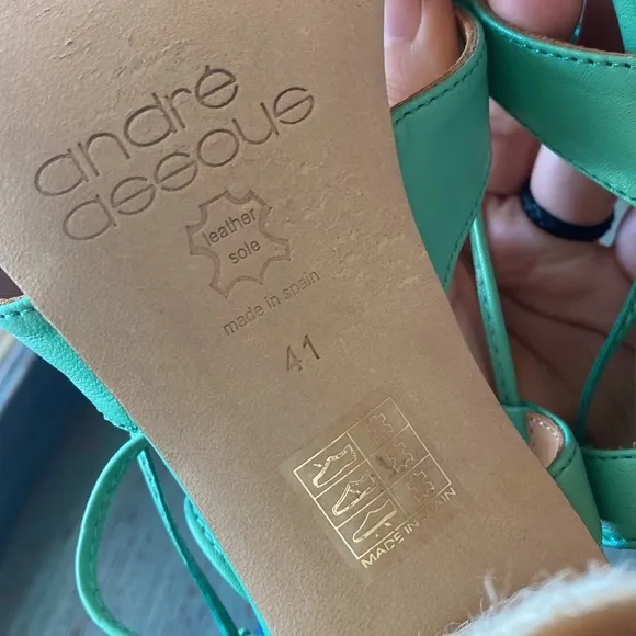 Andree’ Assous Tie-Up Block Sandals Kelly green Size 41 US 10.5 like new Strappy