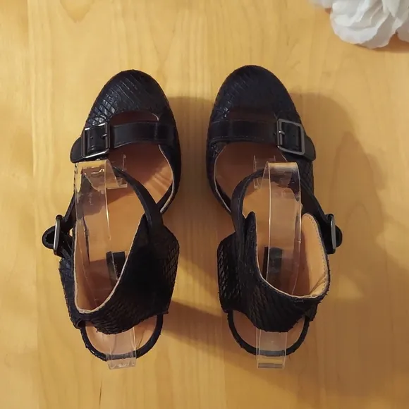 Ann Taylor Black Snakeprint Leather Platform Heels with Buckle Details Size 8
