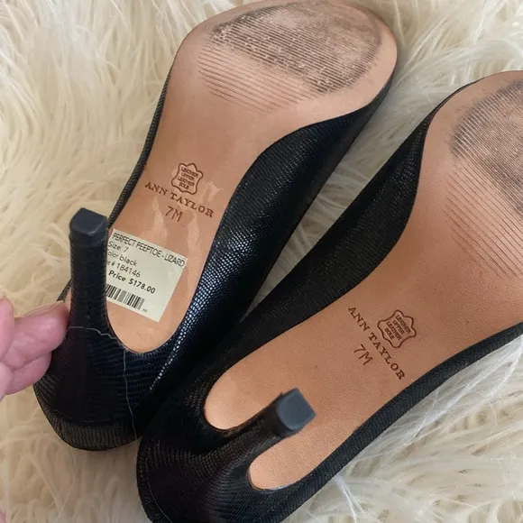 ANN TAYLOR heels