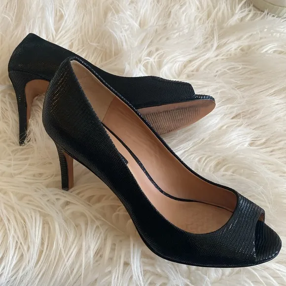 ANN TAYLOR heels