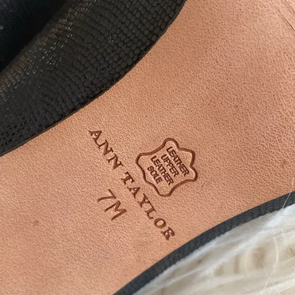 ANN TAYLOR heels