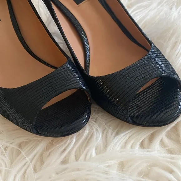ANN TAYLOR heels