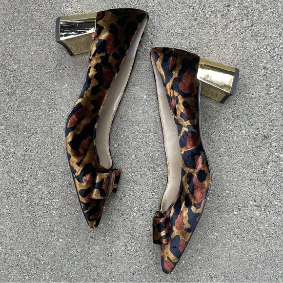 Ann Taylor Jolene Leopard Print Velvet Bow Pumps size 8