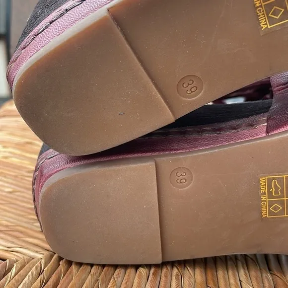 Antelope Tavi Wedge Sandals Size 39. US 8 8.5 New