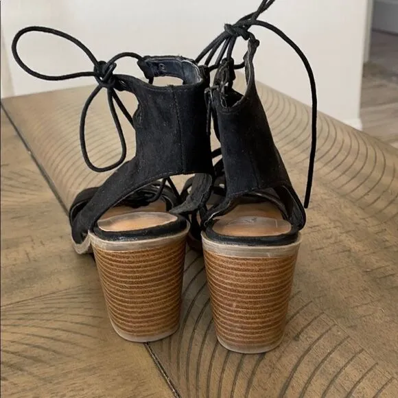 Anthropologie DV by Dolce Vita Lyndon Sandals, Black Size 9