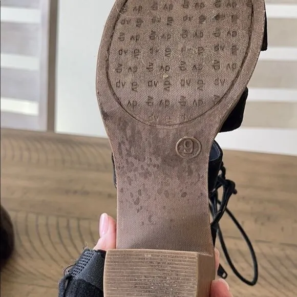 Anthropologie DV by Dolce Vita Lyndon Sandals, Black Size 9
