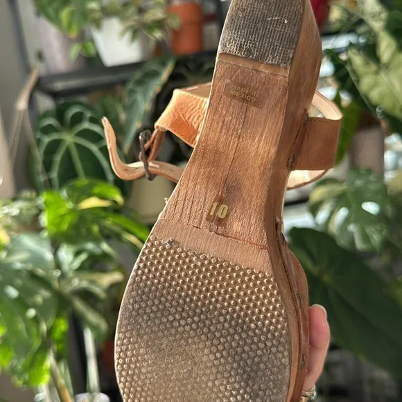 Anthropologie FIVE WORLDS Cordani Ankle Straps Brown Leather clogs 10