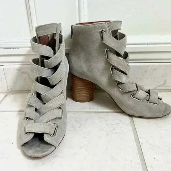 Anthropologie Jeffrey Campbell Salazar shooties boots heels gray suede 37 7
