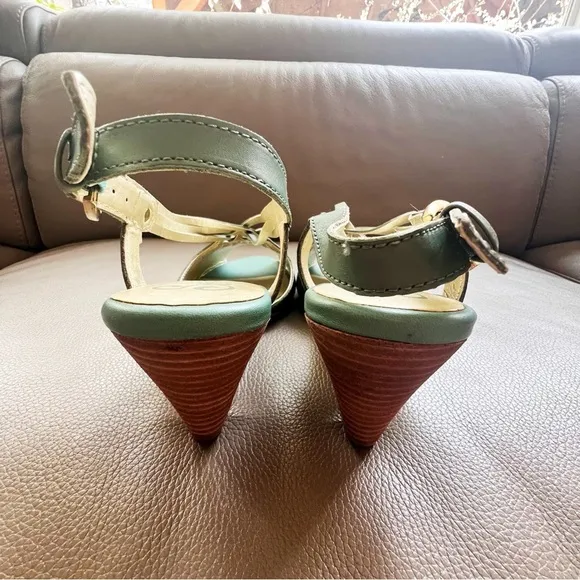 Anthropologie Seychelles leather heel sandals