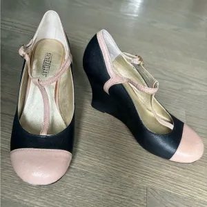 Anthropologie Seychelles Pink Black Wedge Shoes Womens Size 5.5 pin up