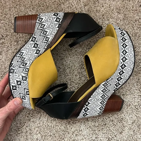 Anthropology Holding Horses wedges -9 1/2