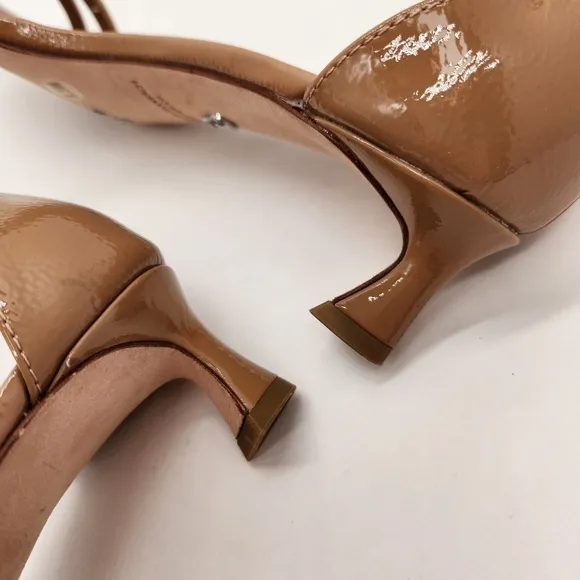 Antonio Melani sandals 8.5 tan patent leather padded strappy kitten heel new$150